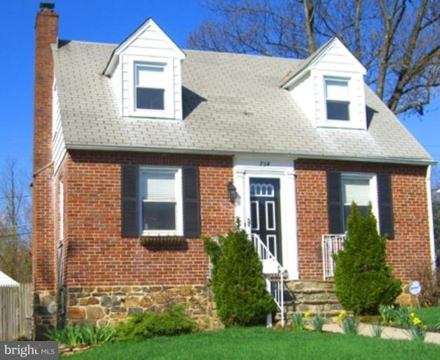 734 Warwick Road Baltimore, MD 21229 - Photo 1 of 15 Exterior (Main)