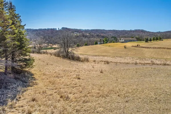 $30,000 | 422 Summit Point Drive, La Valle, WI 53941