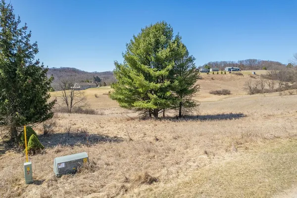 $30,000 | 422 Summit Point Drive, La Valle, WI 53941