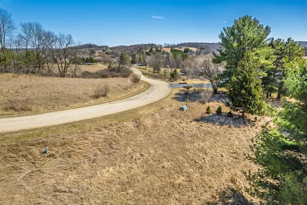 $30,000 | 422 Summit Point Drive, La Valle, WI 53941