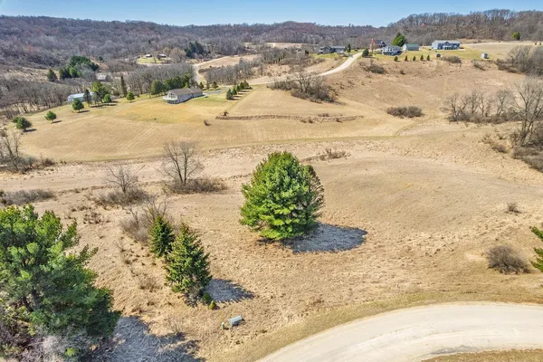 $30,000 | 422 Summit Point Drive, La Valle, WI 53941