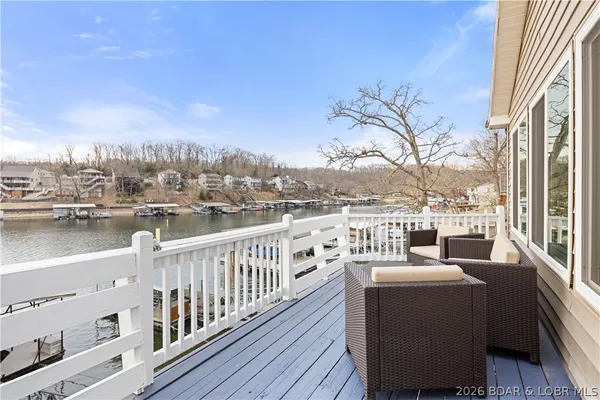 $510,000 | 30481 Edge View Drive, Rocky Mount, MO 65072