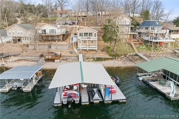 $510,000 | 30481 Edge View Drive, Rocky Mount, MO 65072