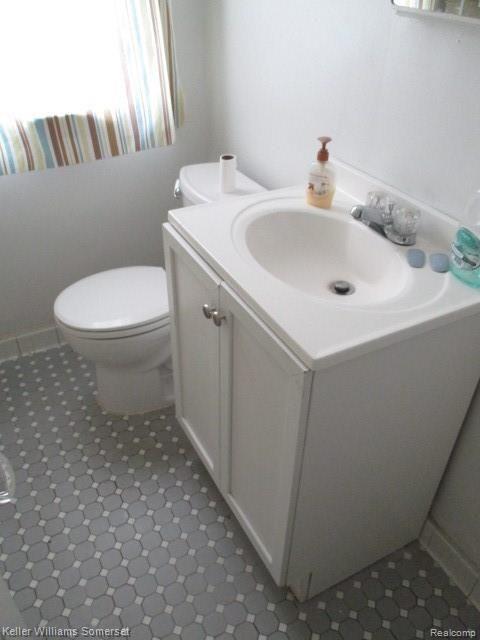 15145 Evergreen Road Detroit, MI 48223 - Photo 14 of 41