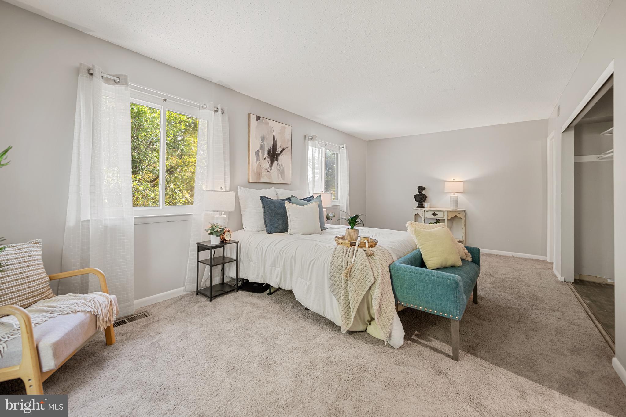 2549 Fox Ridge Court, Unit 68 Woodbridge, VA 22192 - Photo 15 of 33 Primary Bedroom Suite