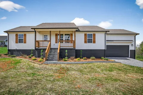 $334,900 | 1621 Mike Muncey Road, McMinnville, TN 37110