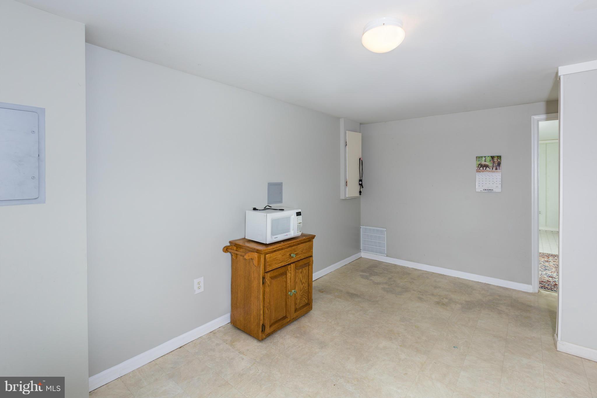 6927 Ruskin Street Springfield, VA 22150 - Photo 16 of 30 Basement