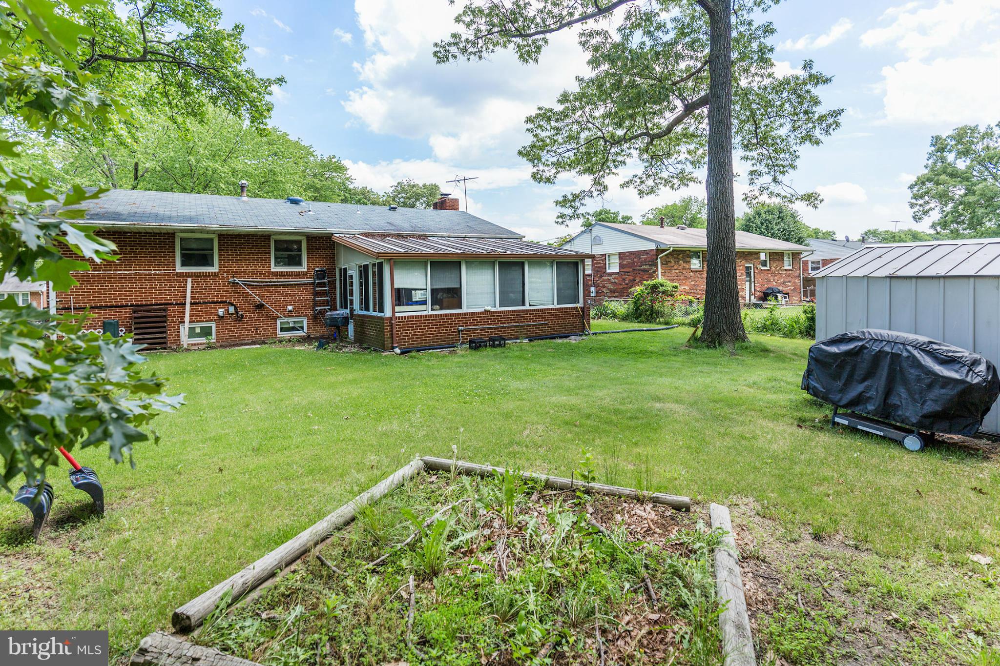6927 Ruskin Street Springfield, VA 22150 - Photo 3 of 30 Exterior (Rear)