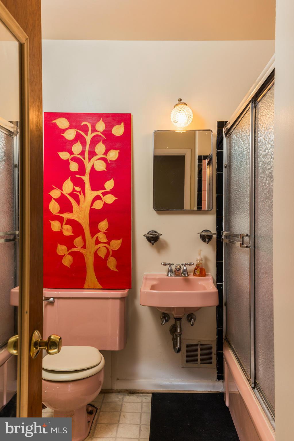 6927 Ruskin Street Springfield, VA 22150 - Photo 28 of 30 Bath (Master)