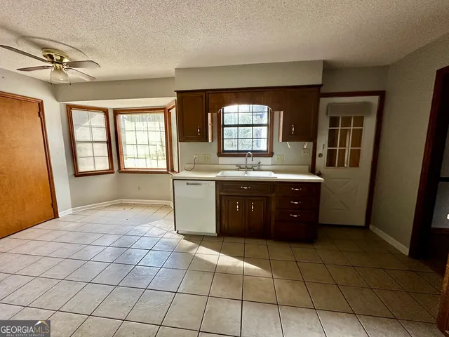 $220,000 | 2710 Clayton Drive, Valdosta, GA 31602