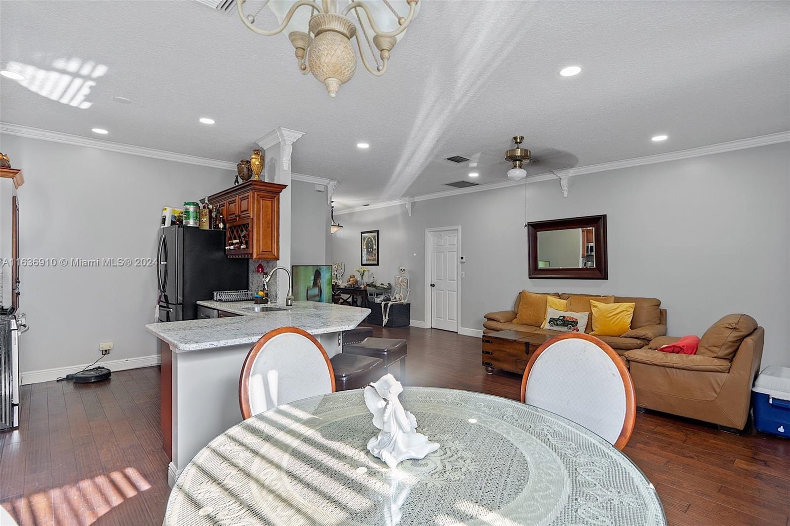 1274 Olympic Circle Greenacres, FL 33413 - Photo 15 of 34