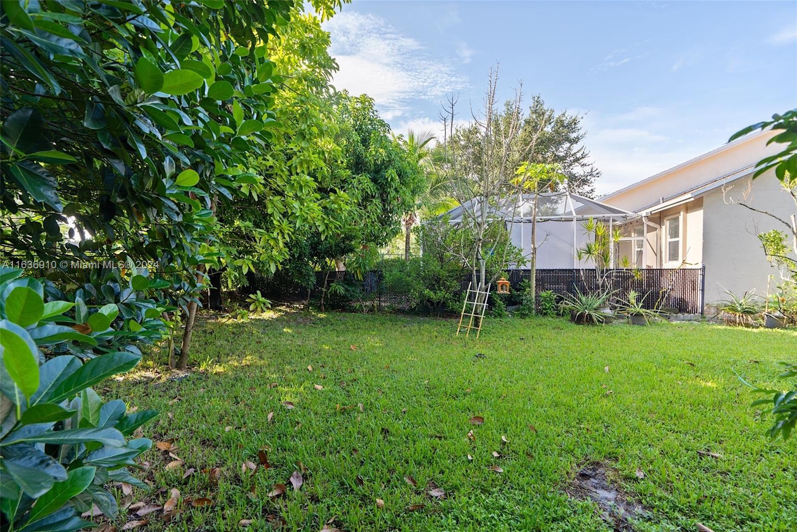 1274 Olympic Circle Greenacres, FL 33413 - Photo 32 of 34