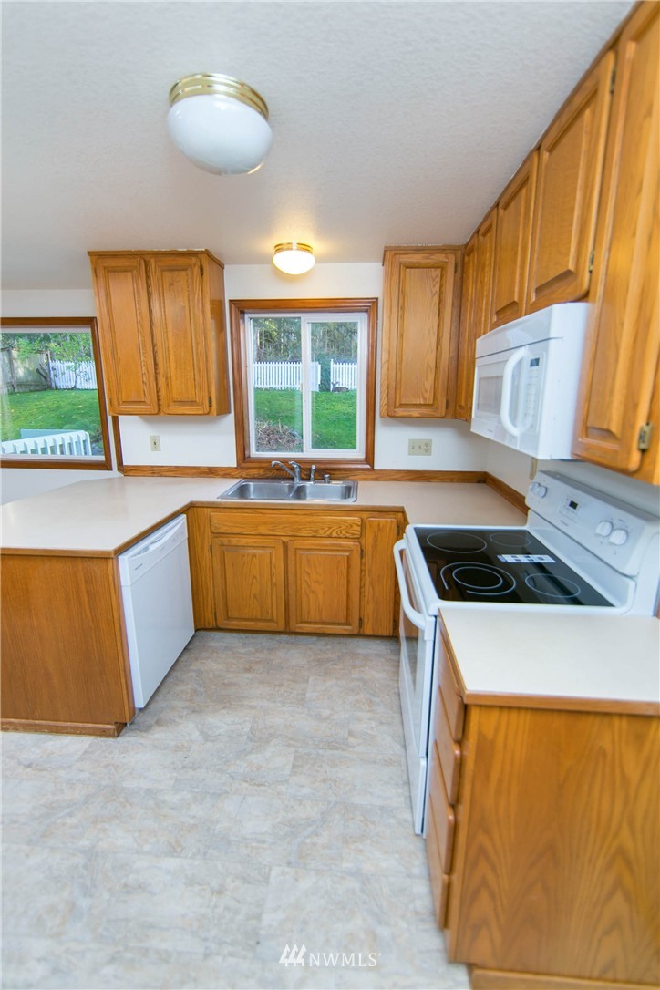 1335 McLeod Road Bellingham, WA 98226 - Photo 7 of 25