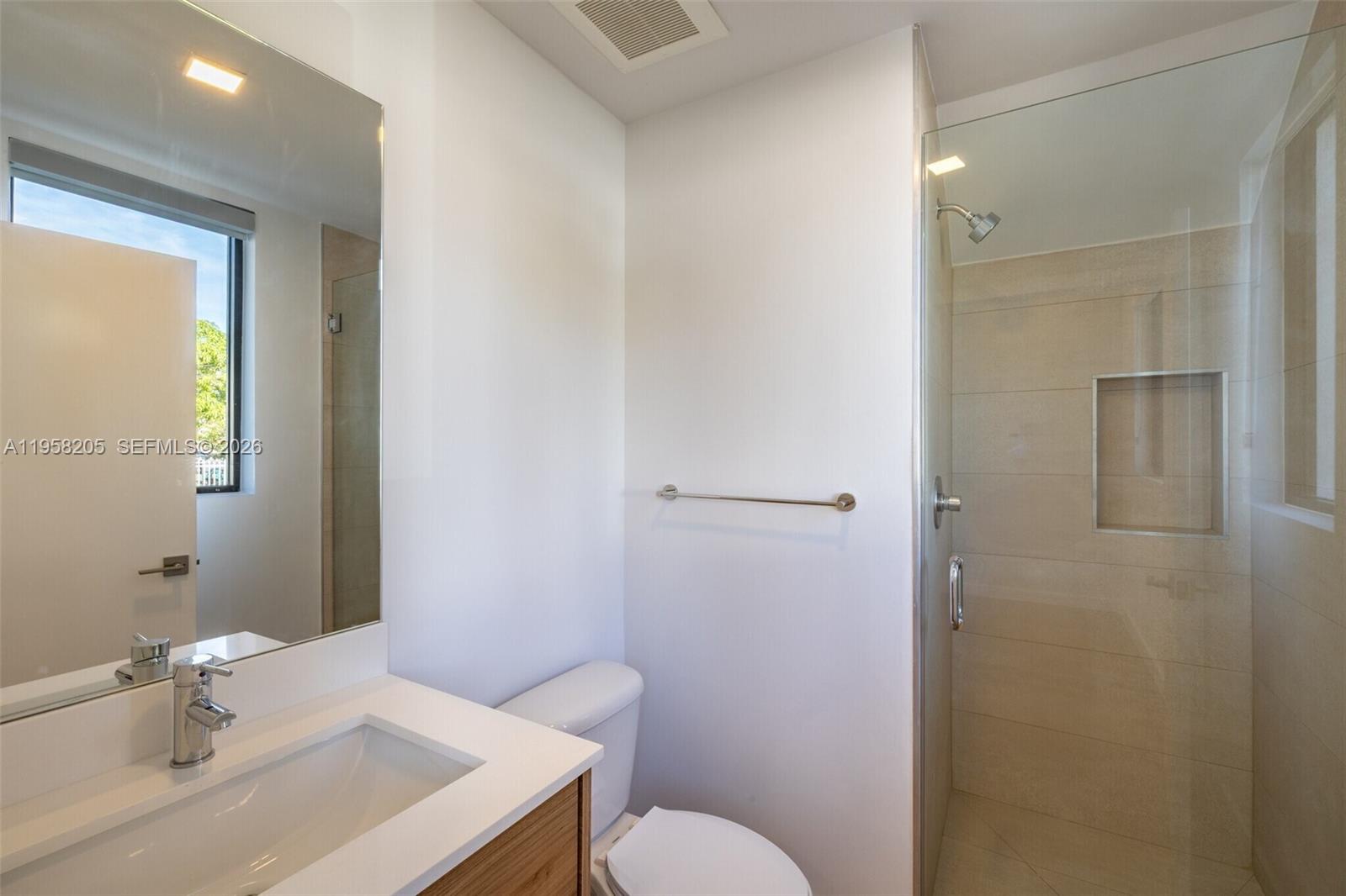1376 Southwest 4th Street, Unit 401 Miami, FL 33135 - Photo 13 of 24