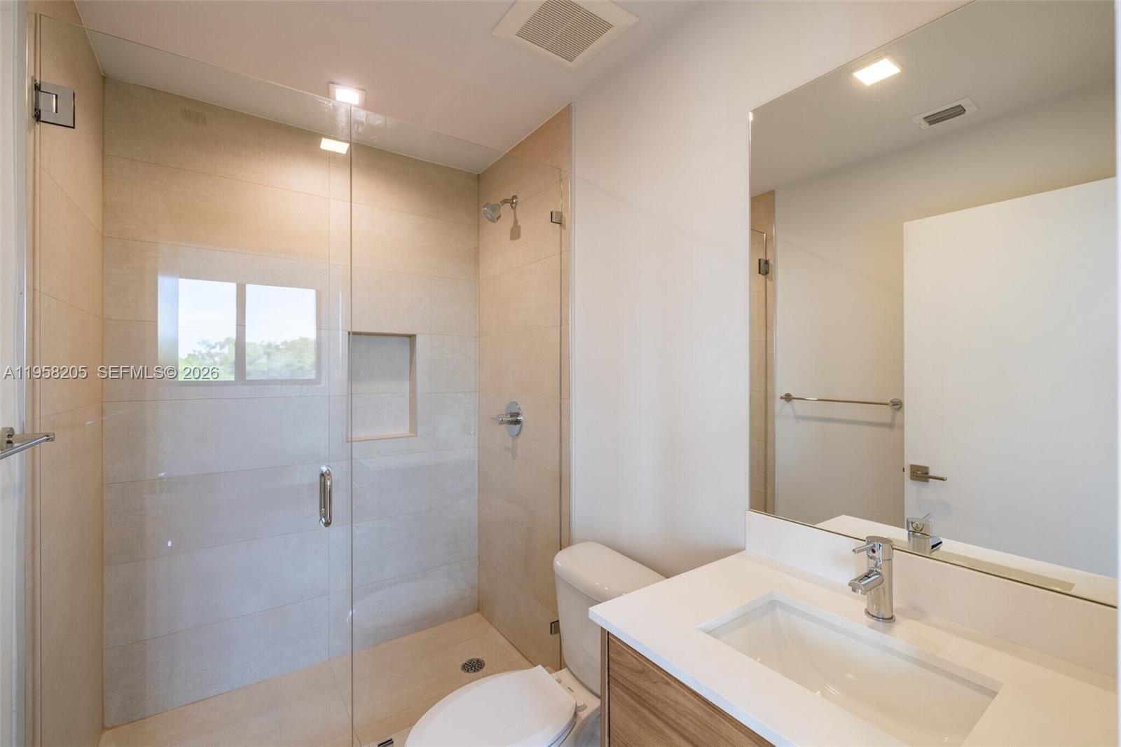 1376 Southwest 4th Street, Unit 401 Miami, FL 33135 - Photo 7 of 24