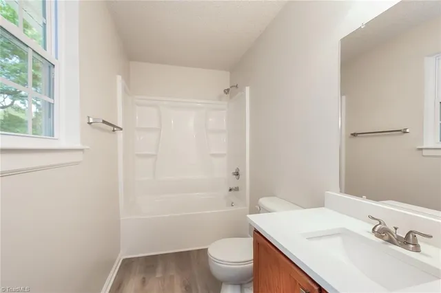 $1,648 | 135 West Lakefield Drive, Greensboro, NC 27406