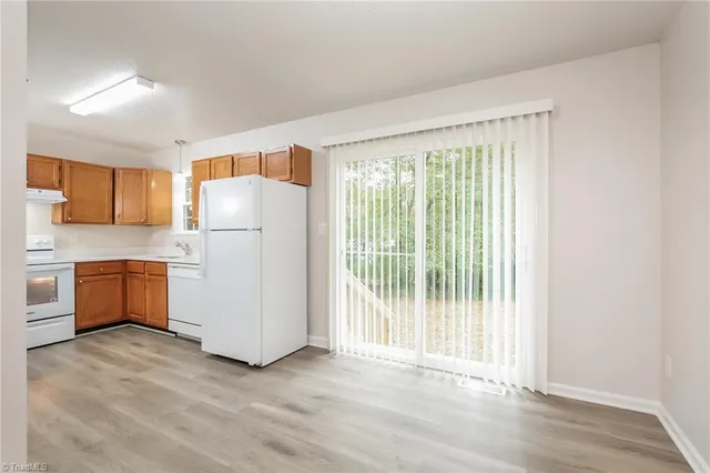 $1,648 | 135 West Lakefield Drive, Greensboro, NC 27406