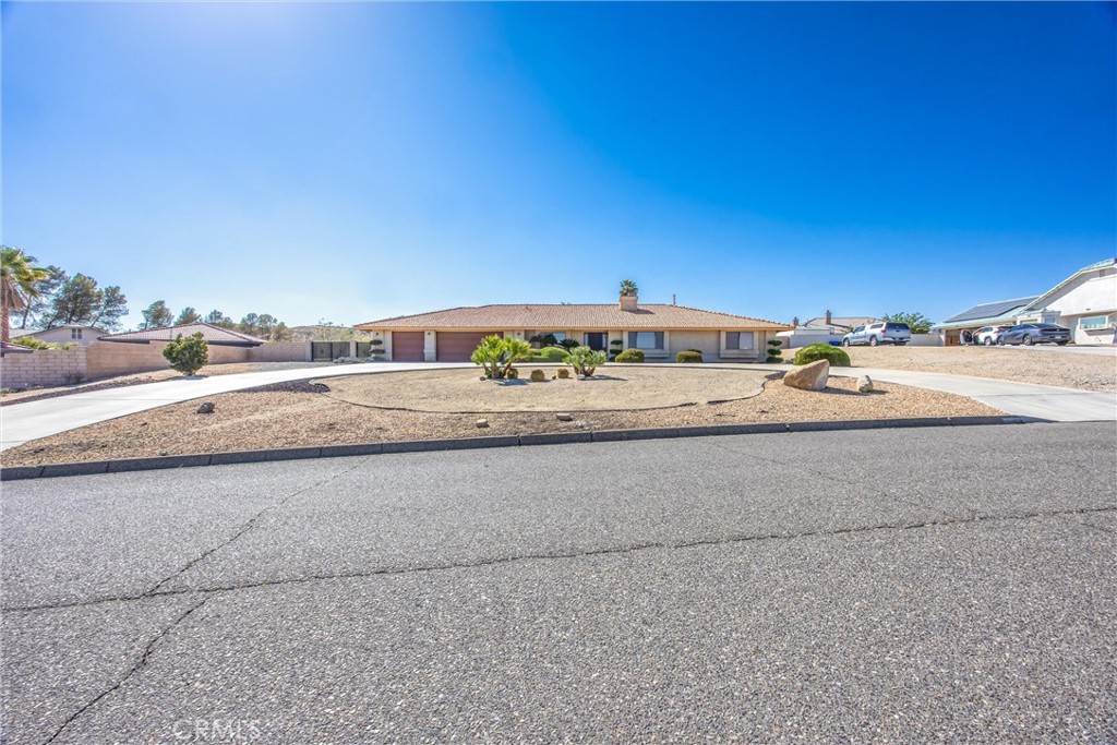 16466 Tude Road Apple Valley, CA 92307 - Photo 3 of 61