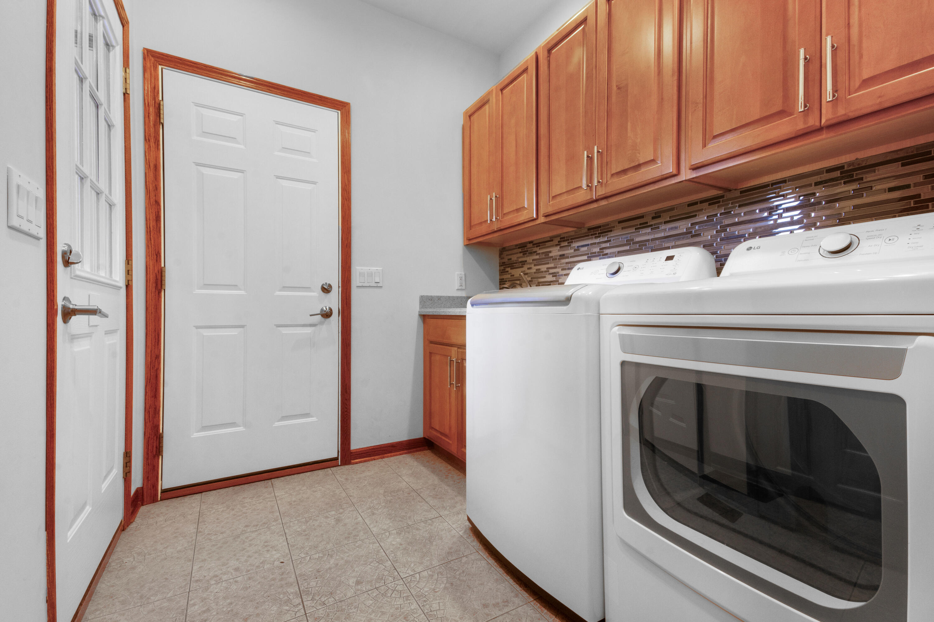 8975 371st Avenue Randall, WI 53181 - Photo 20 of 40 Laundry