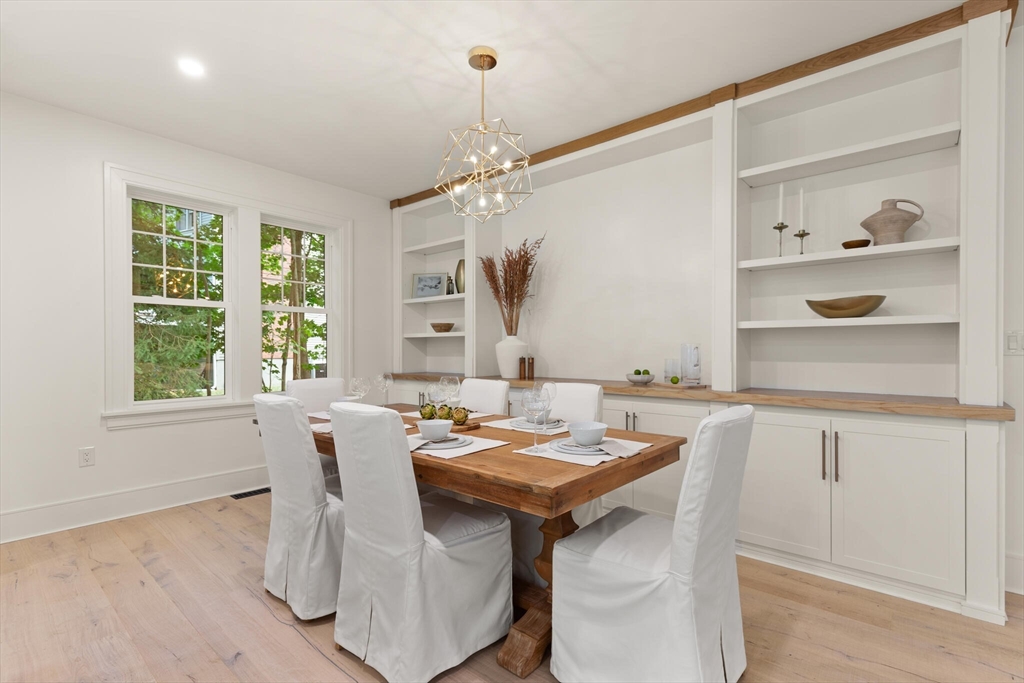 39 Concord Road Bedford, MA 01730 - Photo 11 of 41 Gallery Image 11