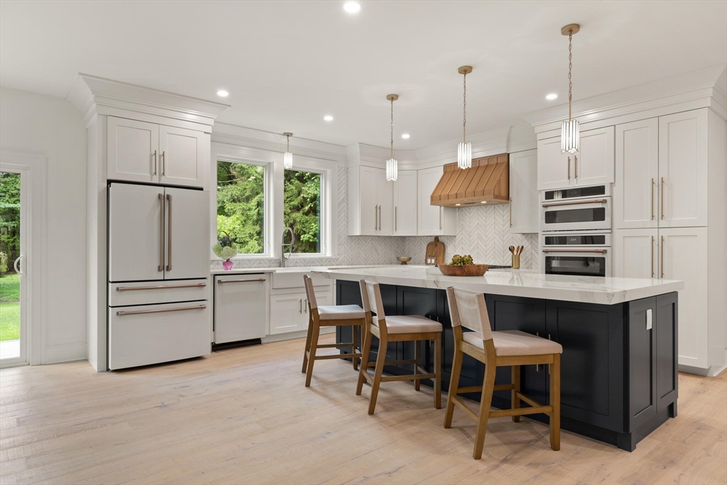 39 Concord Road Bedford, MA 01730 - Photo 15 of 41 Gallery Image 15