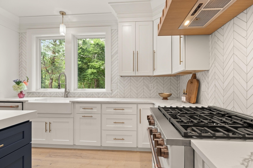 39 Concord Road Bedford, MA 01730 - Photo 18 of 41 Gallery Image 18