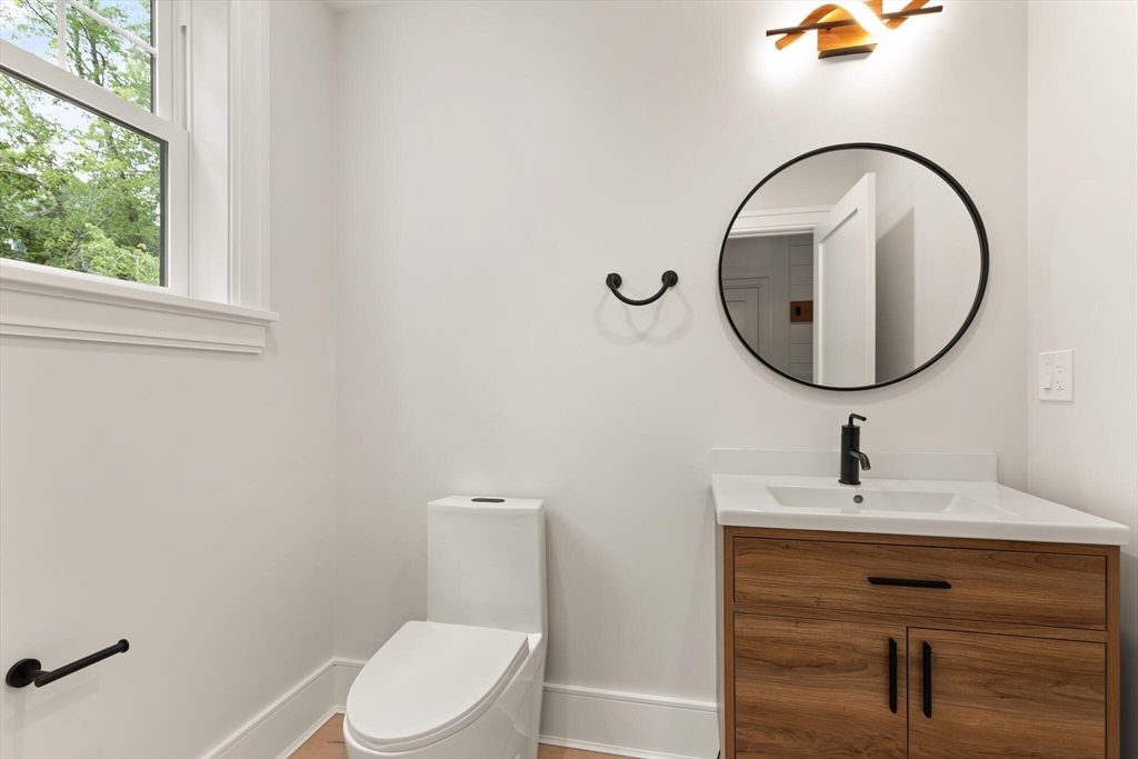 39 Concord Road Bedford, MA 01730 - Photo 31 of 41 Gallery Image 31