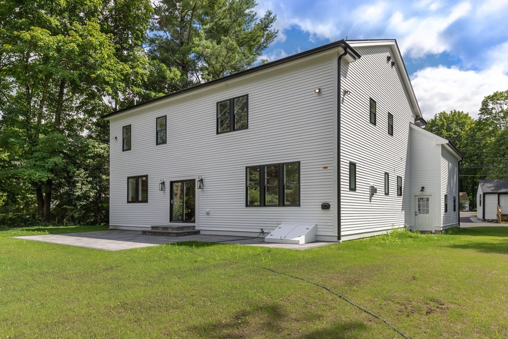 39 Concord Road Bedford, MA 01730 - Photo 33 of 41 Gallery Image 33