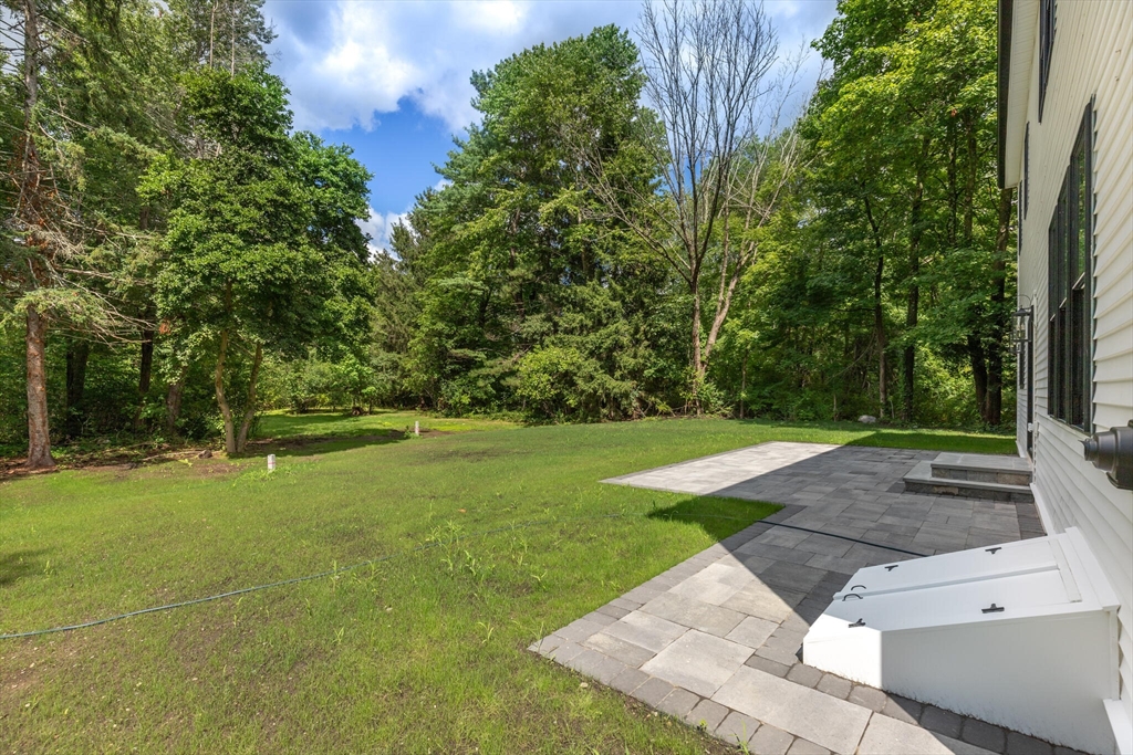 39 Concord Road Bedford, MA 01730 - Photo 37 of 41 Gallery Image 37