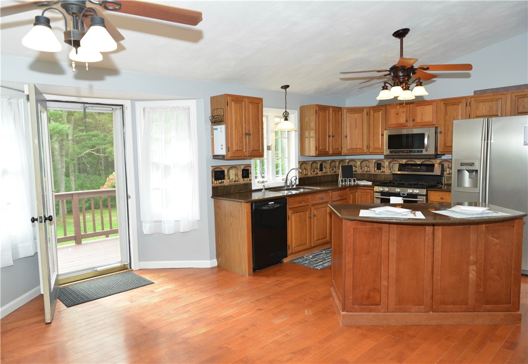 407 Plain Road West Greenwich, RI 02817 - Photo 12 of 40 Gallery Image 12