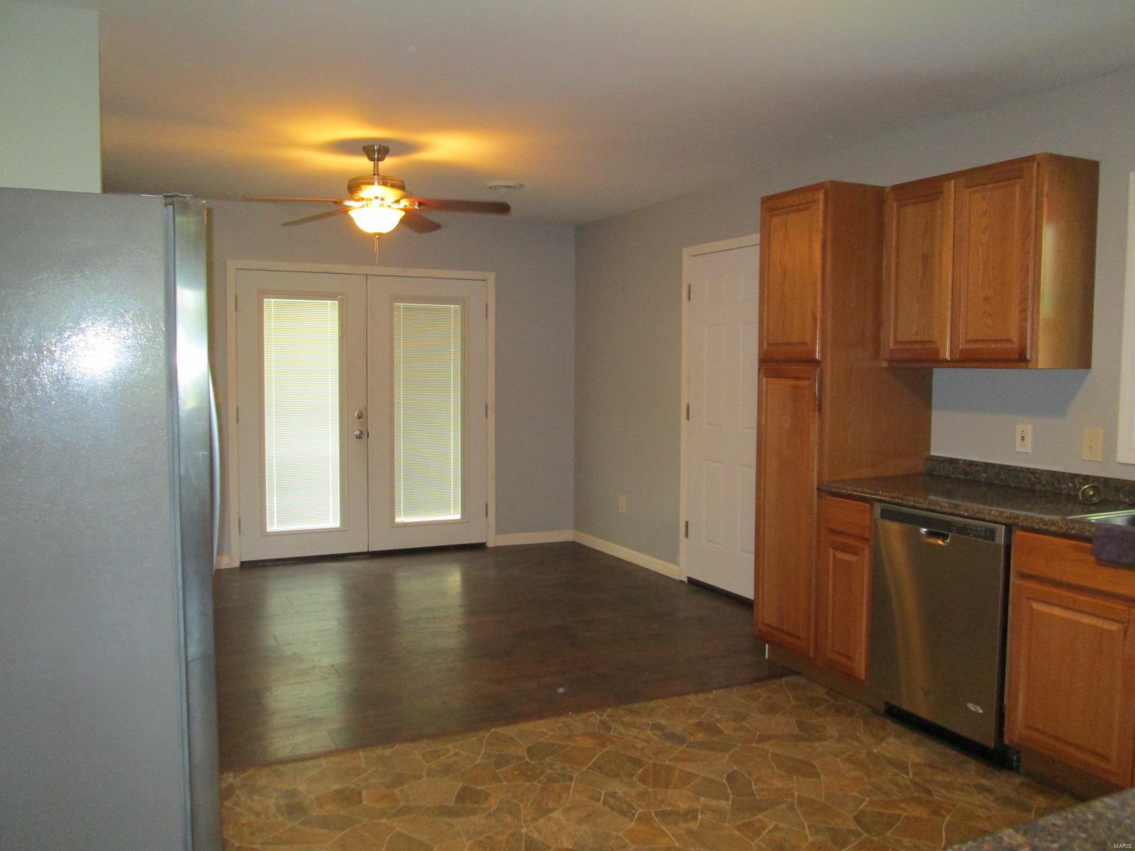 22885 Green Acres Road Dow, IL 62022 - Photo 3 of 23