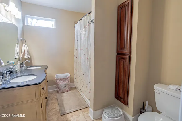 $275,000 | 2814 West Willow Street, Scott, LA 70583