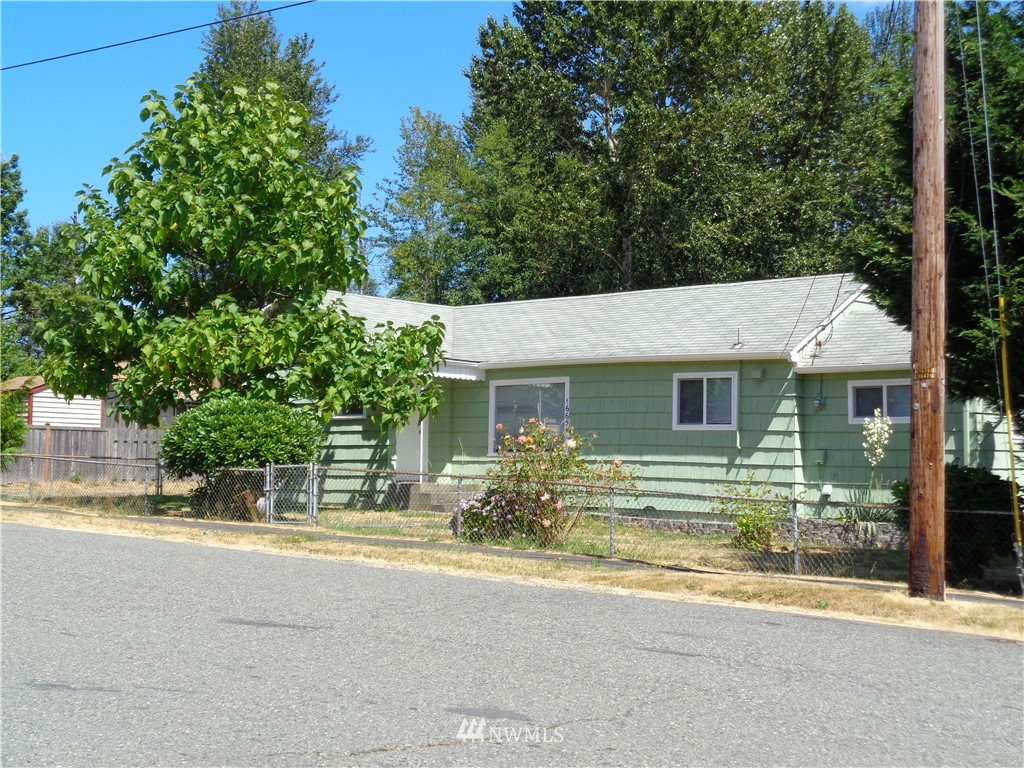 16654 113th Avenue Southeast Renton, WA 98055 - Photo 10 of 13 Gallery Image 10