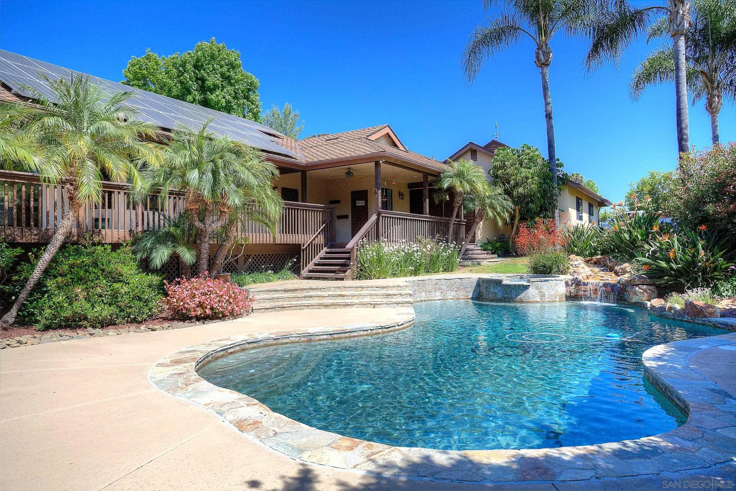 1032 Los Alisos Drive North Fallbrook, CA 92028 - Photo 38 of 44 a view of a backyard
