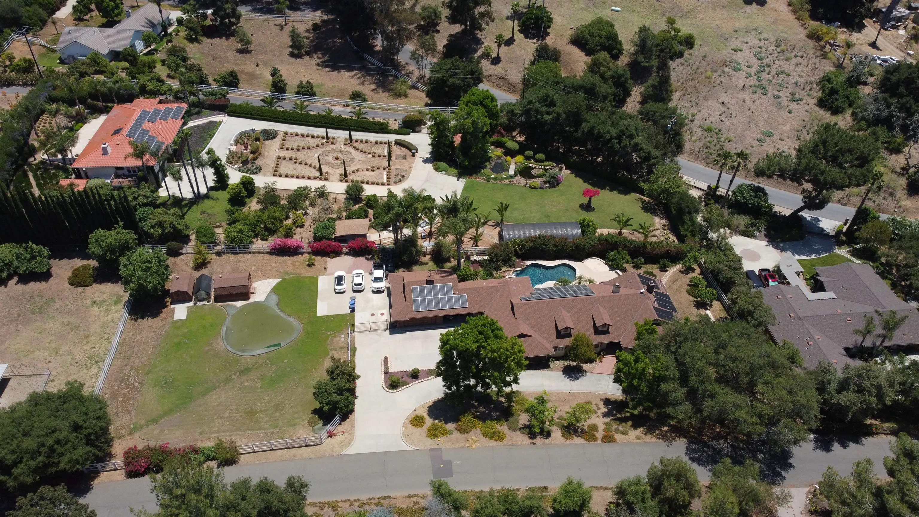 1032 Los Alisos Drive North Fallbrook, CA 92028 - Photo 43 of 44 an aerial view of residential house with outdoor space and swimming pool
