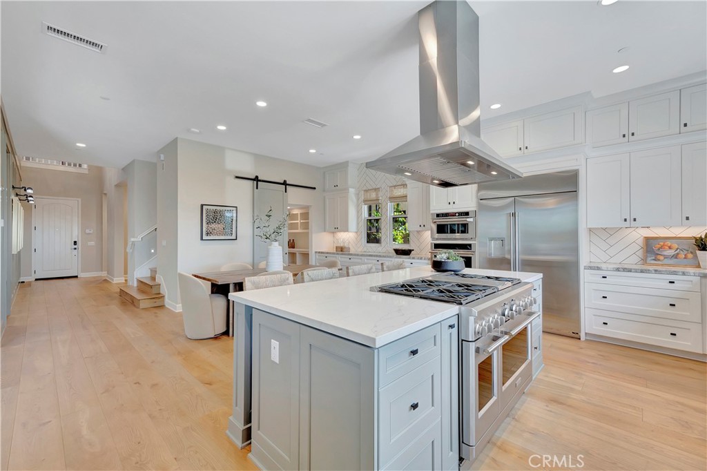 17 Ponte Lake Forest, CA 92630 - Photo 13 of 73 staged furniture has been removed