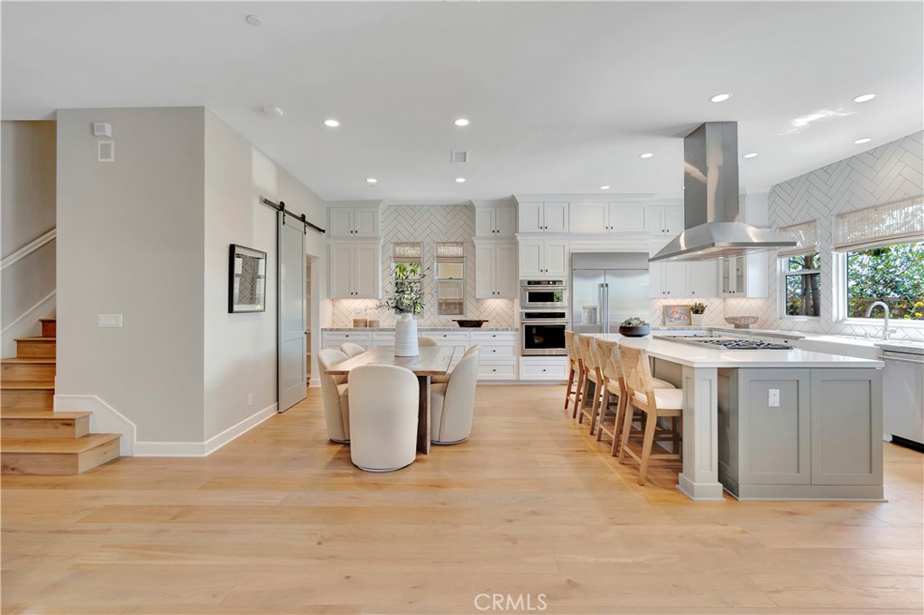 17 Ponte Lake Forest, CA 92630 - Photo 14 of 73 staged furniture has been removed