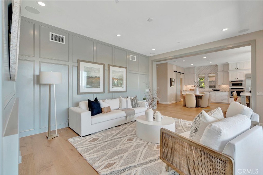 17 Ponte Lake Forest, CA 92630 - Photo 16 of 73 staged furniture has been removed