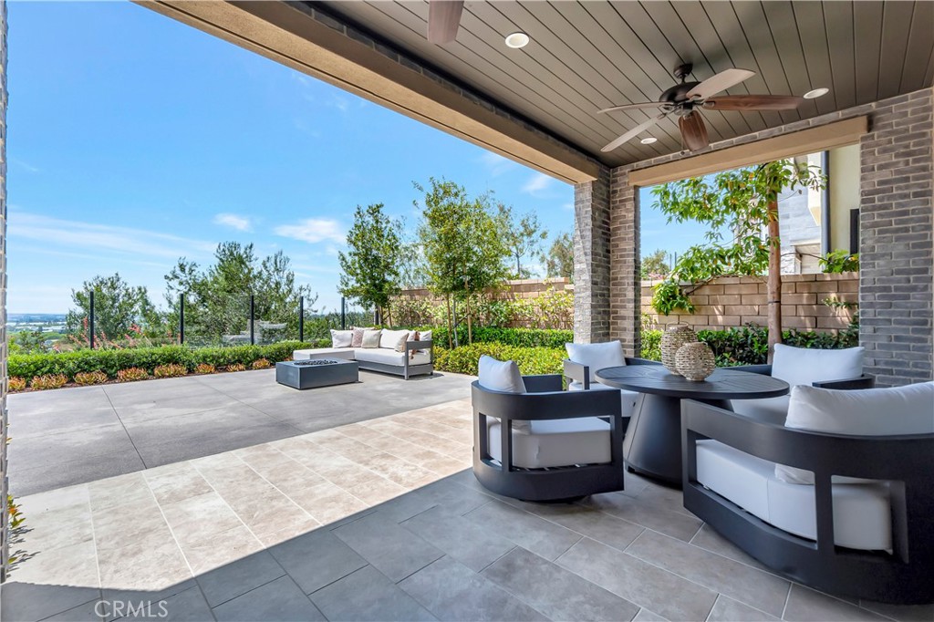17 Ponte Lake Forest, CA 92630 - Photo 18 of 73 Outdoor room