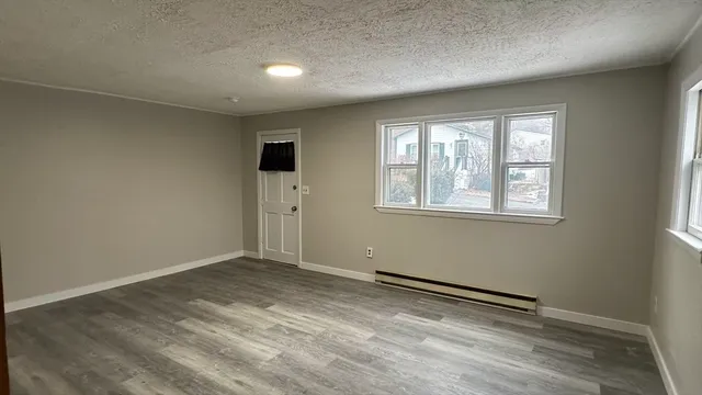 $2,850 | 8 Sunrise Avenue, Billerica, MA 01821