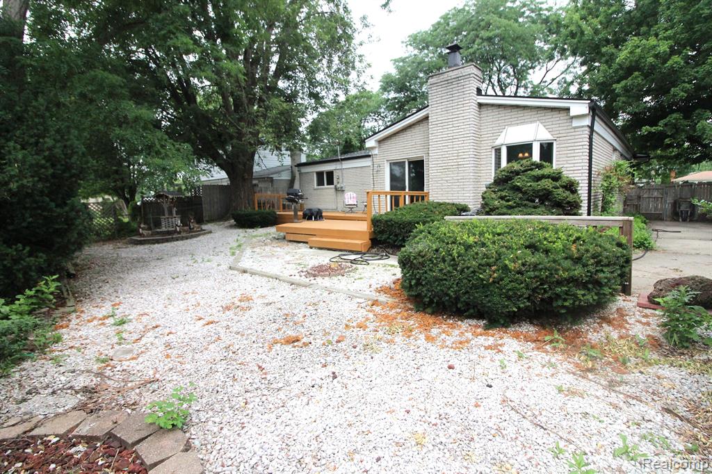 14732 East 13 Mile Road Warren, MI 48088 - Photo 39 of 40 Gallery Image 39