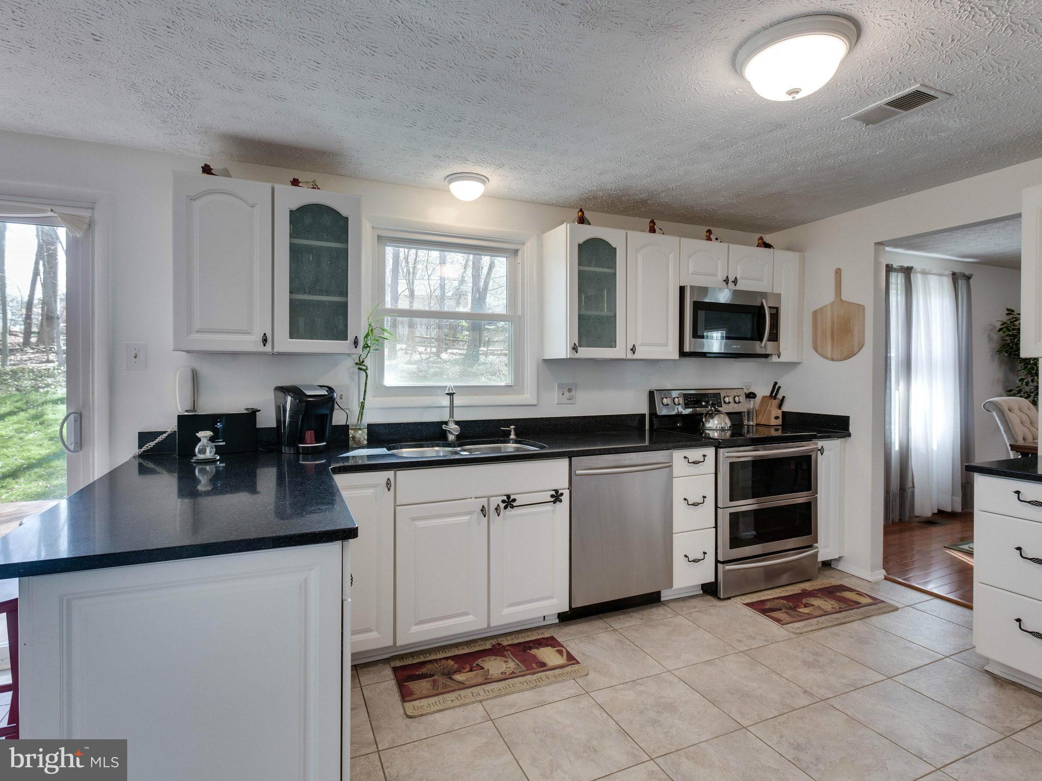 8081 Winding Way Court Springfield, VA 22153 - Photo 8 of 30 Kitchen