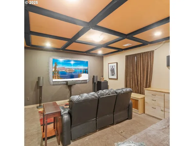 $1,849,000 | 1104 Upper Cow Creek Road, Azalea, OR 97410