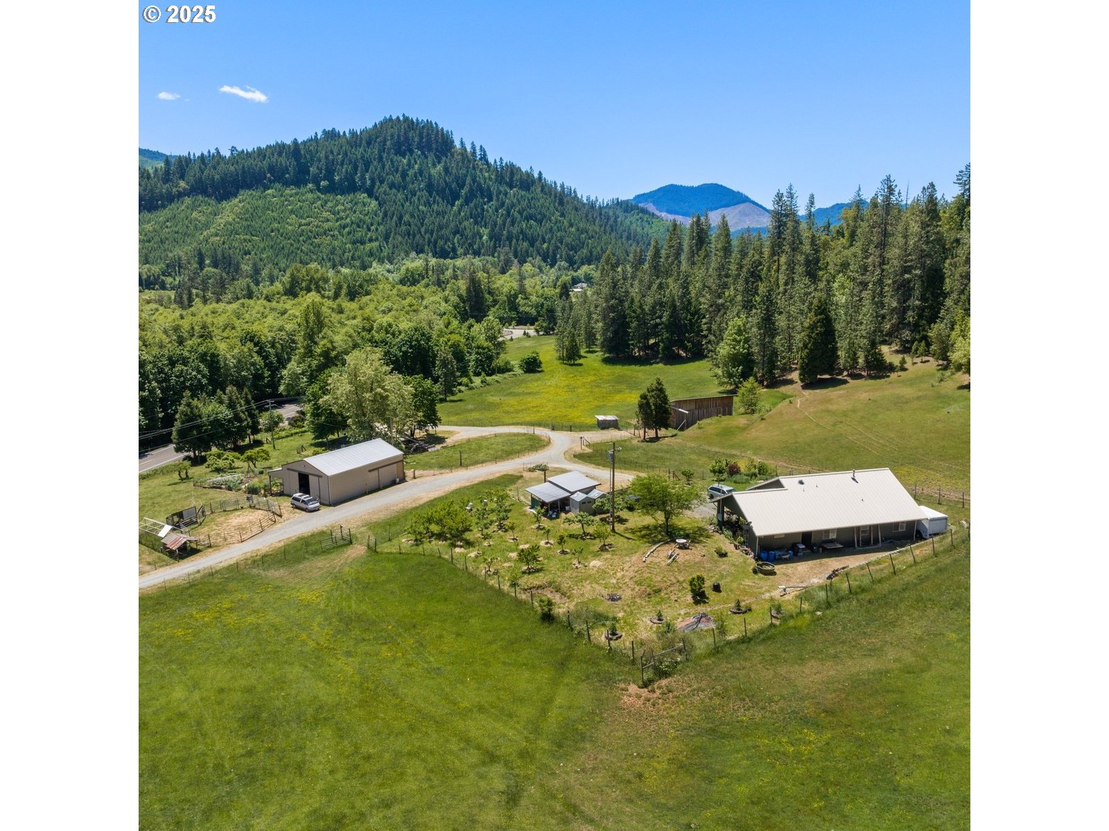 1104 Upper Cow Creek Road Azalea, OR 97410 - Photo 41 of 43