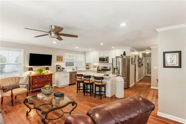 $575,000 | 735 Stewart Avenue Northwest, Marietta, GA 30064