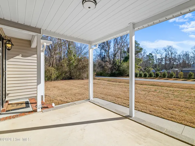 $259,900 | 106 Stoney Creek Drive, Jacksonville, NC 28540