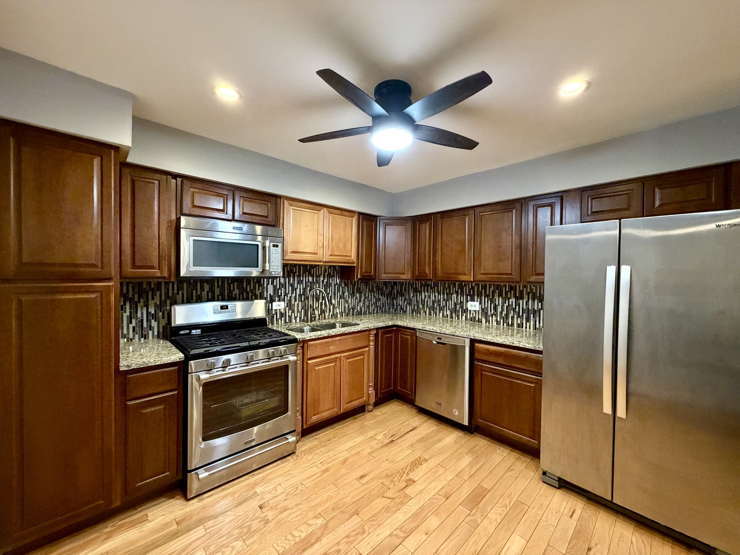 10385 Dearlove Road, Unit 1I Glenview, IL 60025 - Photo 6 of 12 Gallery Image 6
