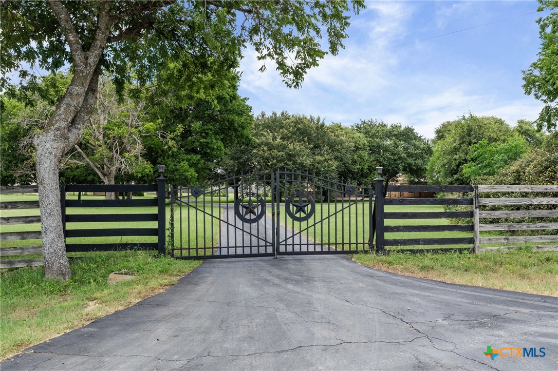 6050 Epperson Road Temple, TX 76504 - Photo 2 of 48