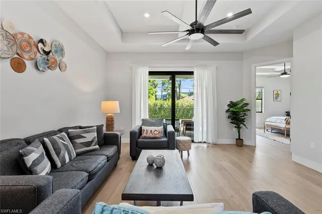 $899,000 | 3552 Hibiscus Avenue, Naples, FL 34104