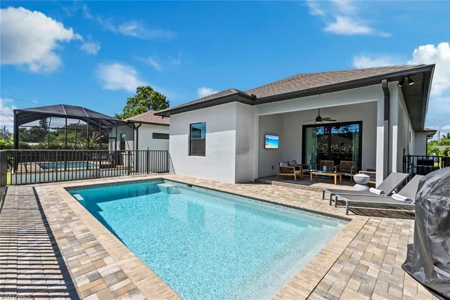 $899,000 | 3552 Hibiscus Avenue, Naples, FL 34104